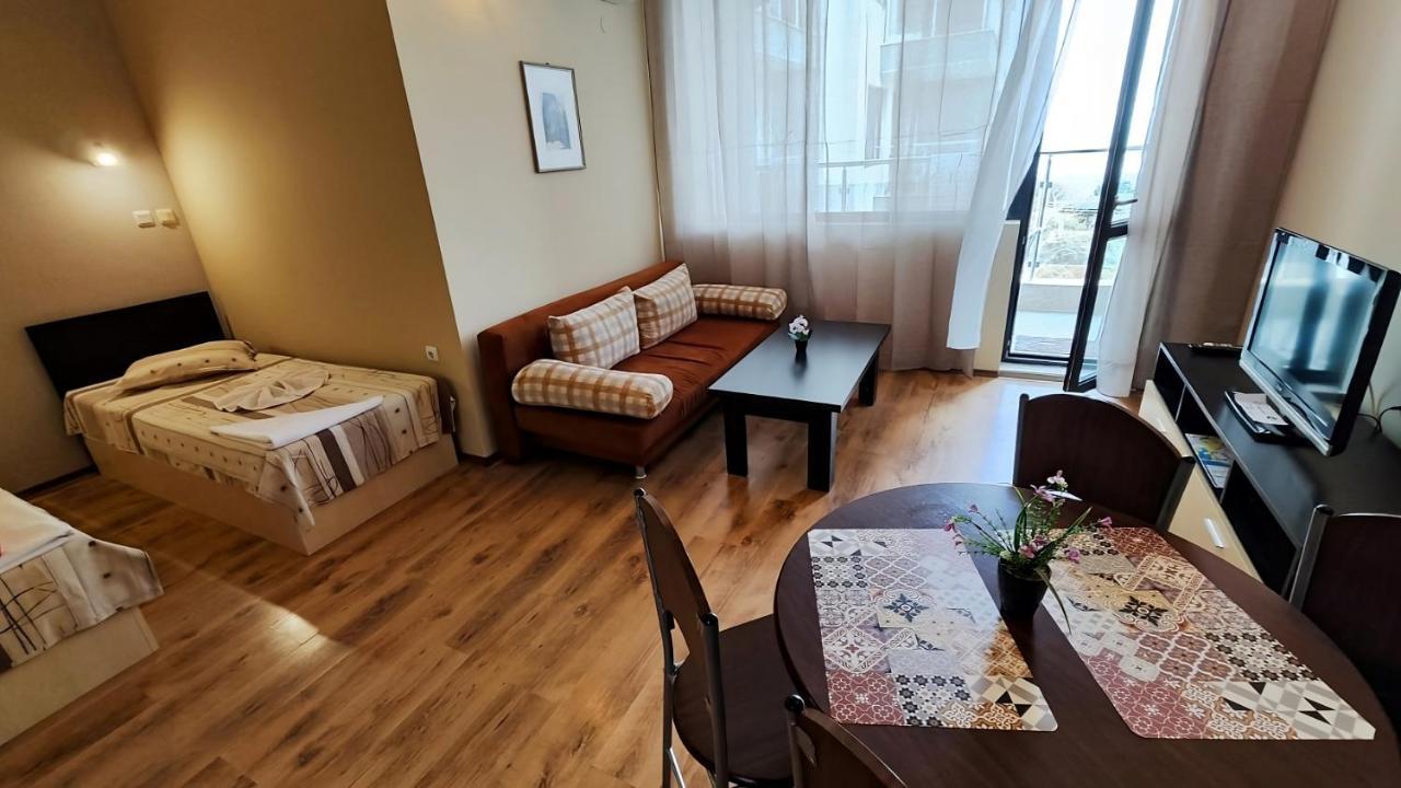 Europroperties Yalta Apartments Sables d'or Extérieur photo